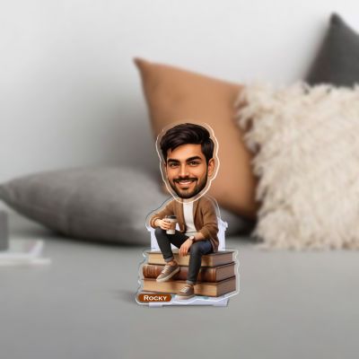 Customized Battery Powered Bobblehead Caricature with Shaking Head Feature for Home & Office Desk Decor Gift for Teacher, Professor, Boss, Brother & Friends